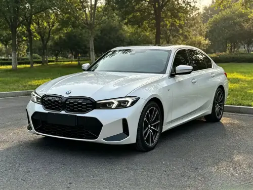 BMW 3-Series, 2023
