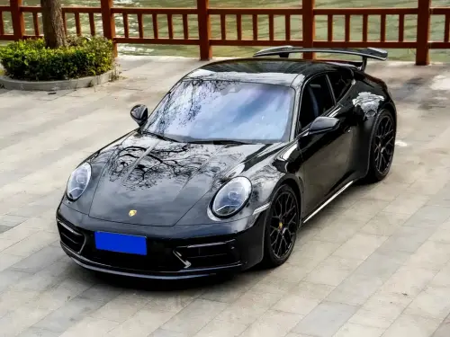 Porsche 911, 2023