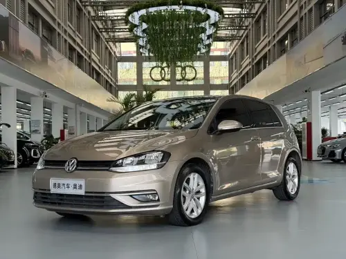 Volkswagen Golf, 2020