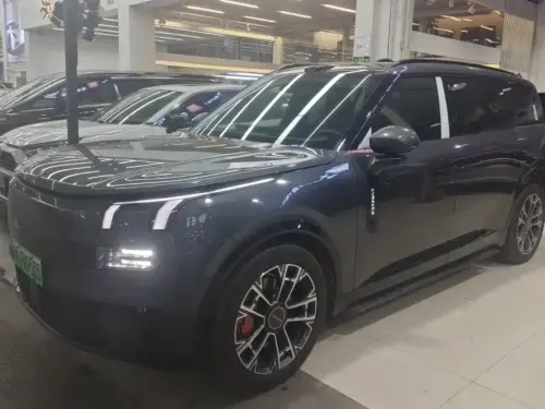 Lynk & Co 900, 2026