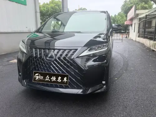 Lexus LM, 2021