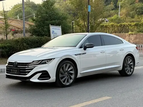 Volkswagen CC, 2024