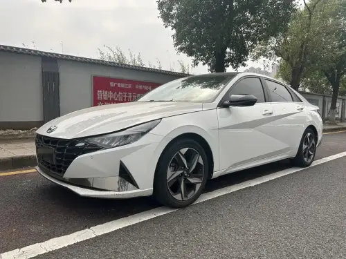 Hyundai Elantra, 2021