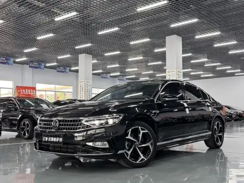 Volkswagen Magotan, 2023