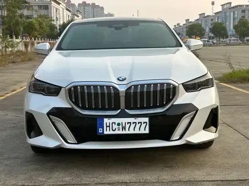 BMW 5-Series, 2024