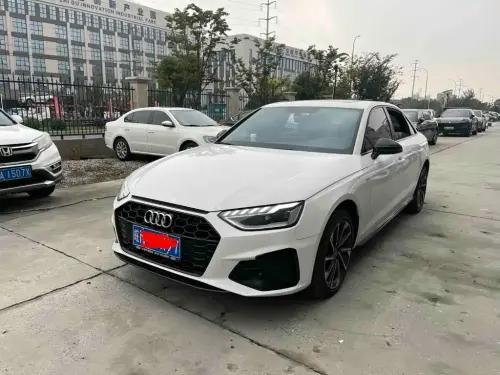 Audi A4, 2023