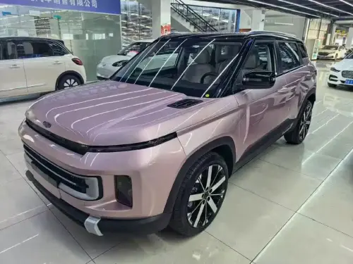 Geely ICON, 2023