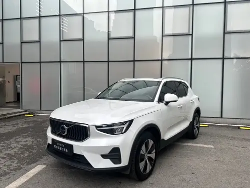 Volvo XC40, 2024