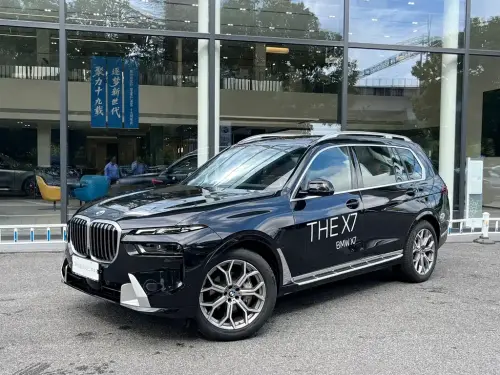 BMW X7, 2025