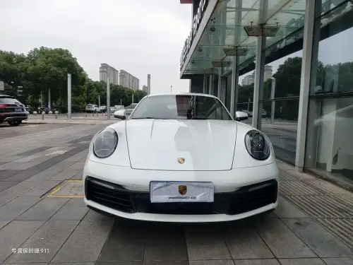 Porsche 911, 2024