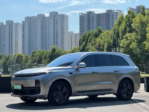 Li Auto L8, 2023