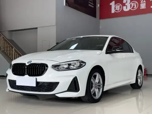 BMW 1-Series, 2022