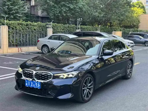 BMW 3-Series, 2022