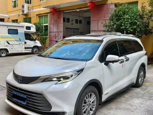 Toyota Sienna, 2022