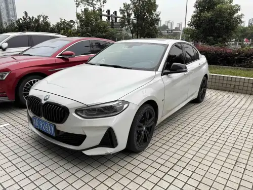 BMW 1-Series, 2021