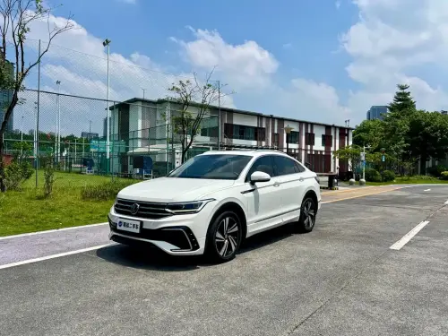 Volkswagen Tiguan X, 2022