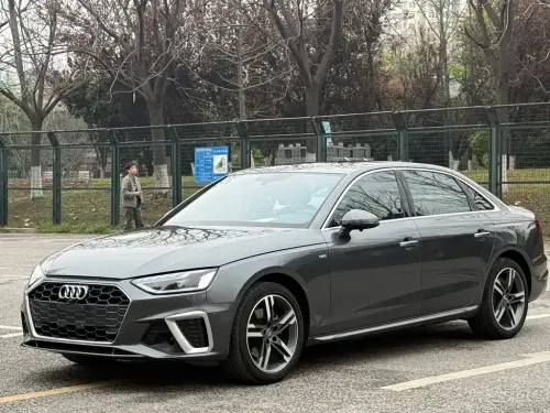 Audi A4, 2021