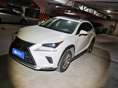 Lexus NX, 2020