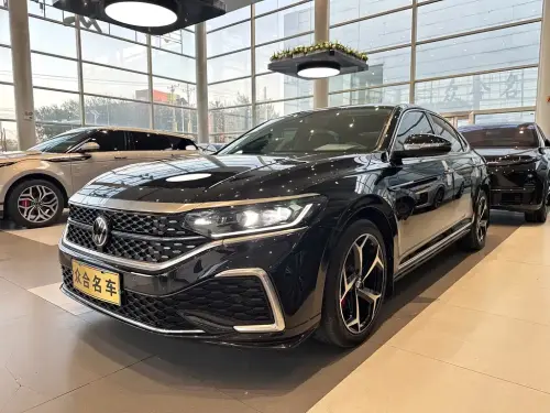 Volkswagen Passat, 2024
