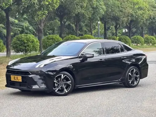 Lynk & Co 03, 2025