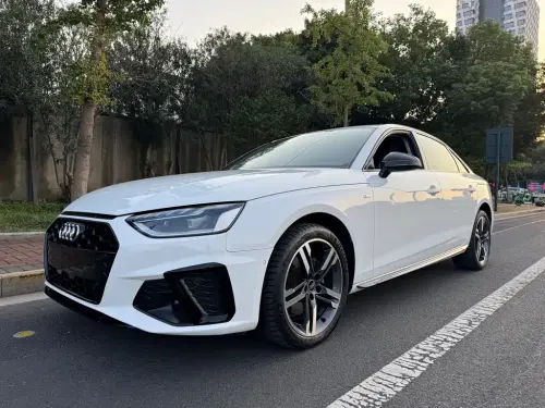 Audi A4, 2023