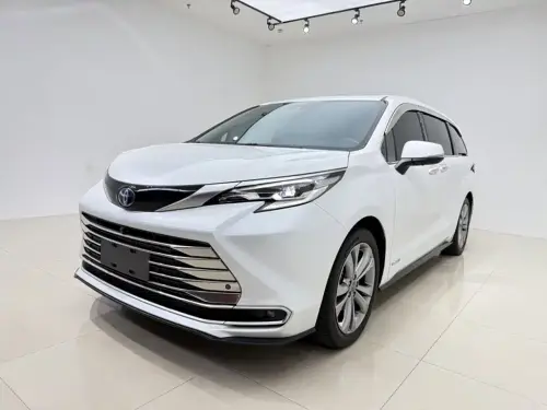 Toyota Sienna, 2023