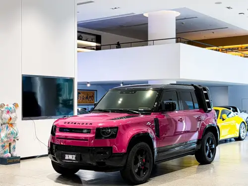 Land Rover Defender, 2024