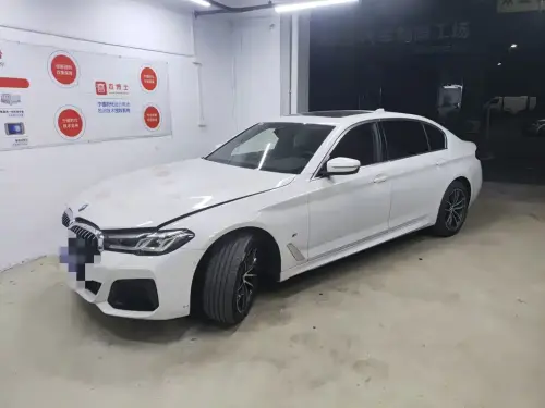 BMW 5-Series, 2023